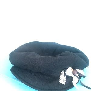 Beret , Women’s hat